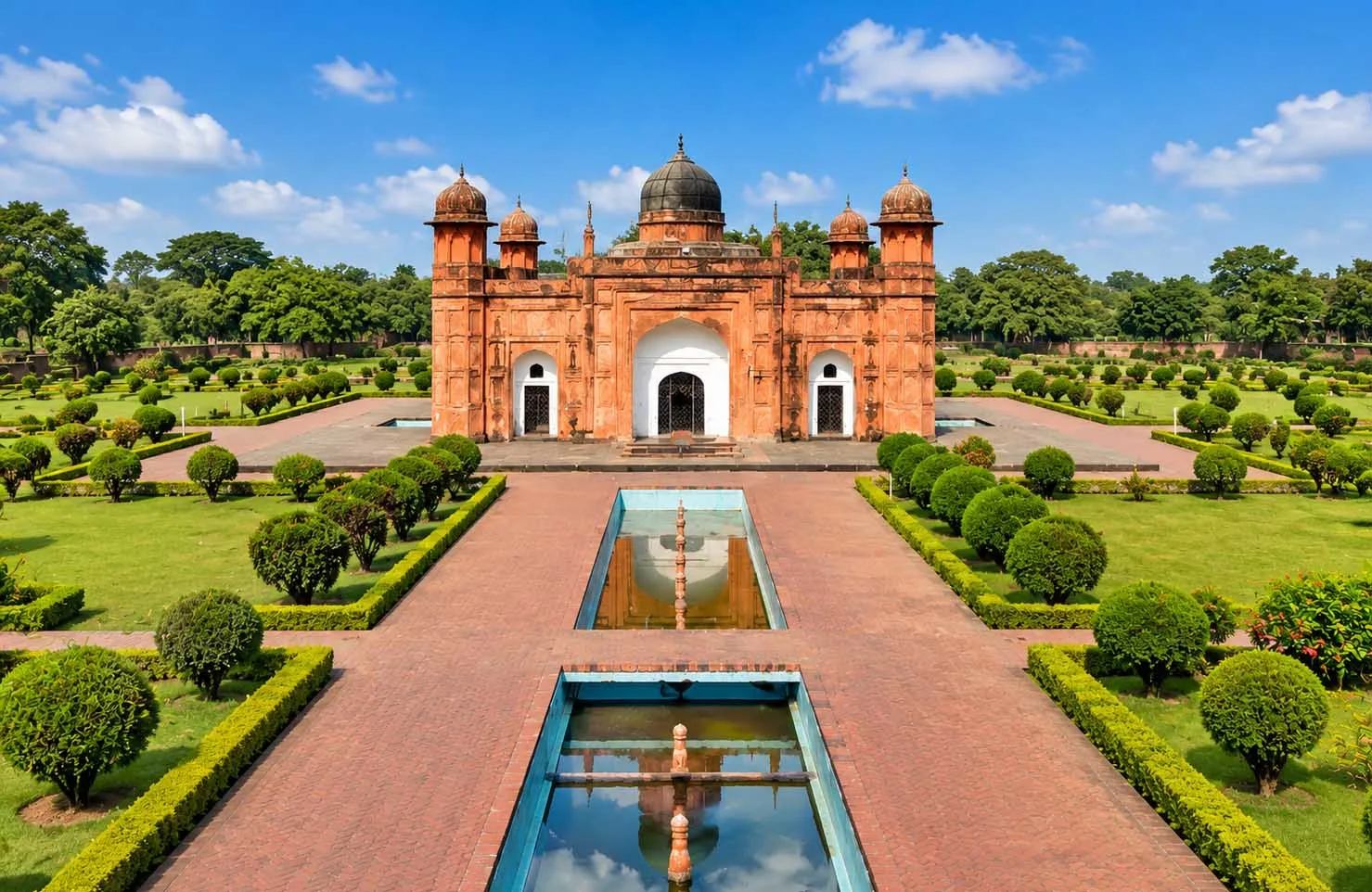 Lalbagh Fort, Dhaka - 17th-century Mughal masterpiece featuring a majestic domed mausoleum, symmetrical reflecting pool, and meticulously landscaped gardens